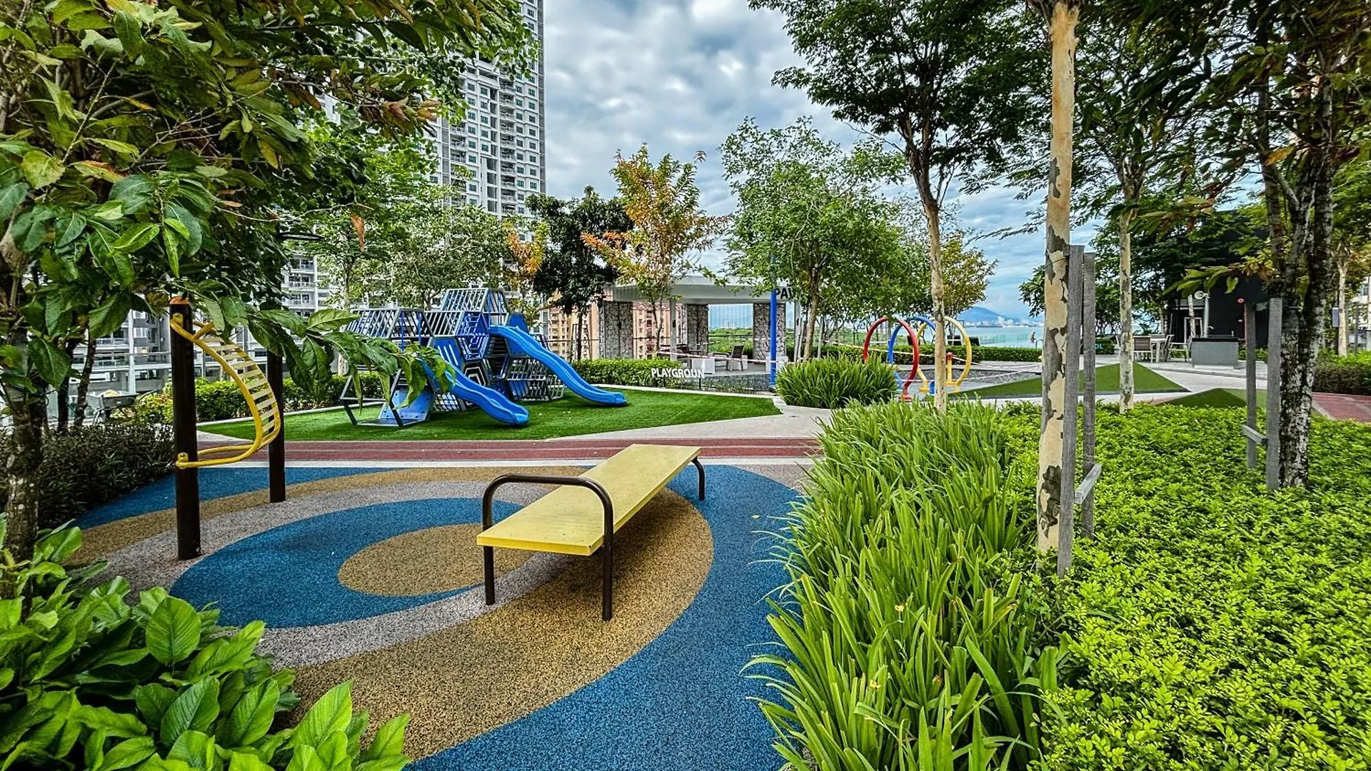 Designer Suites 2Br Apartment In Penang Near George Town Self Check-In Wifi Partial Seaview Jelutong Malasia