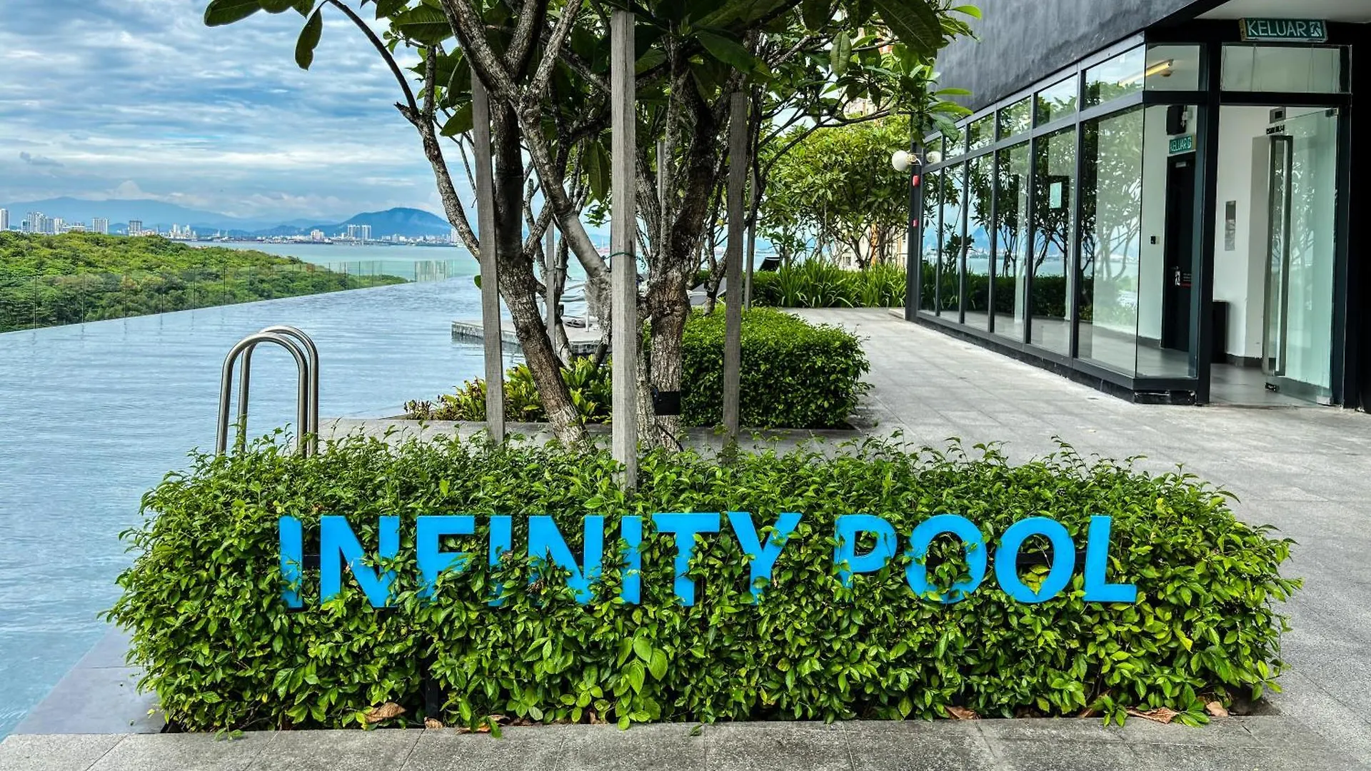 Designer Suites 2Br Apartment In Penang Near George Town Self Check-In Wifi Partial Seaview Jelutong